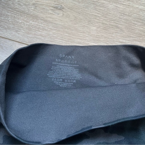 Spanx Camo Leggings - Picture 3 of 8